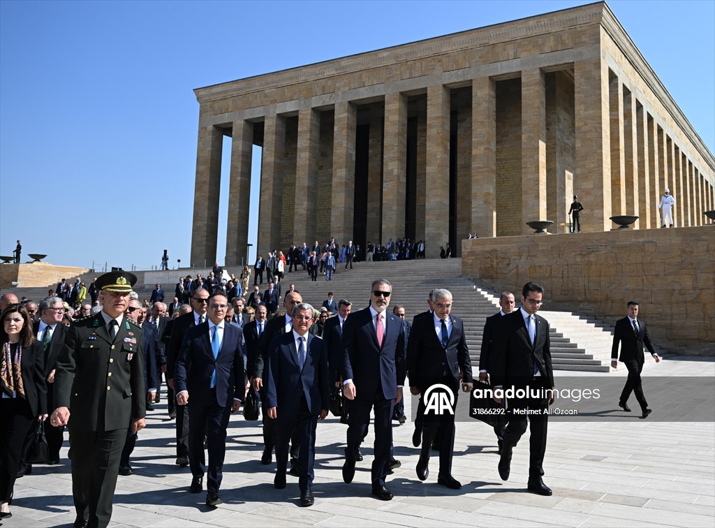 Turkish Fm Hakan Fidan Visits Anitkabir Anadolu Images