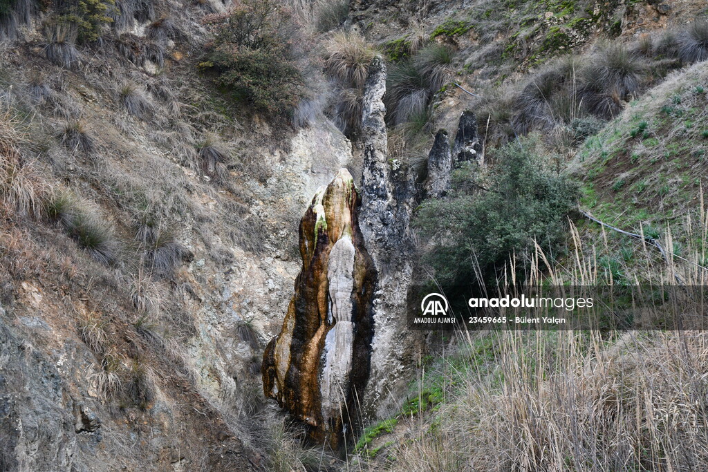 Ulus Dağı eteklerindeki eski yerleşim bölgesi ve termal kaynak turizme kazandırılacak