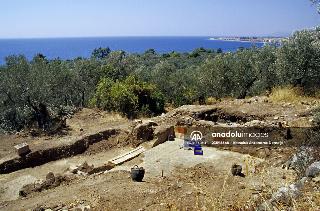 Altınoluk Antandros Antik Kenti'ndeki kazıların yıl boyu süreceği açıklandı