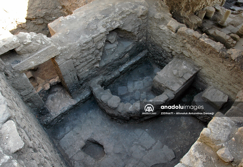 Altınoluk Antandros Antik Kenti'ndeki kazıların yıl boyu süreceği açıklandı