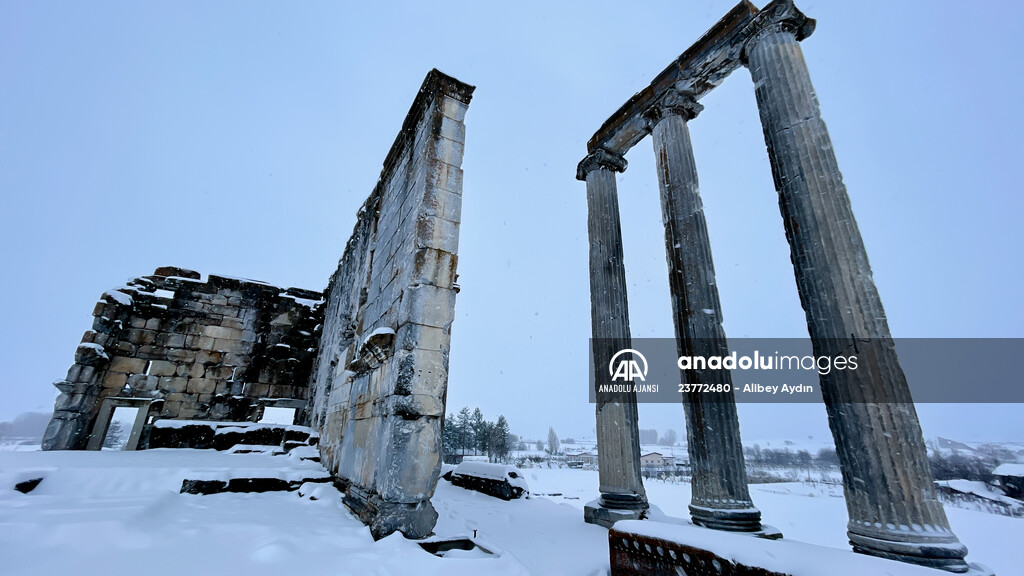 Aizanoi Antik Kenti beyaza büründü