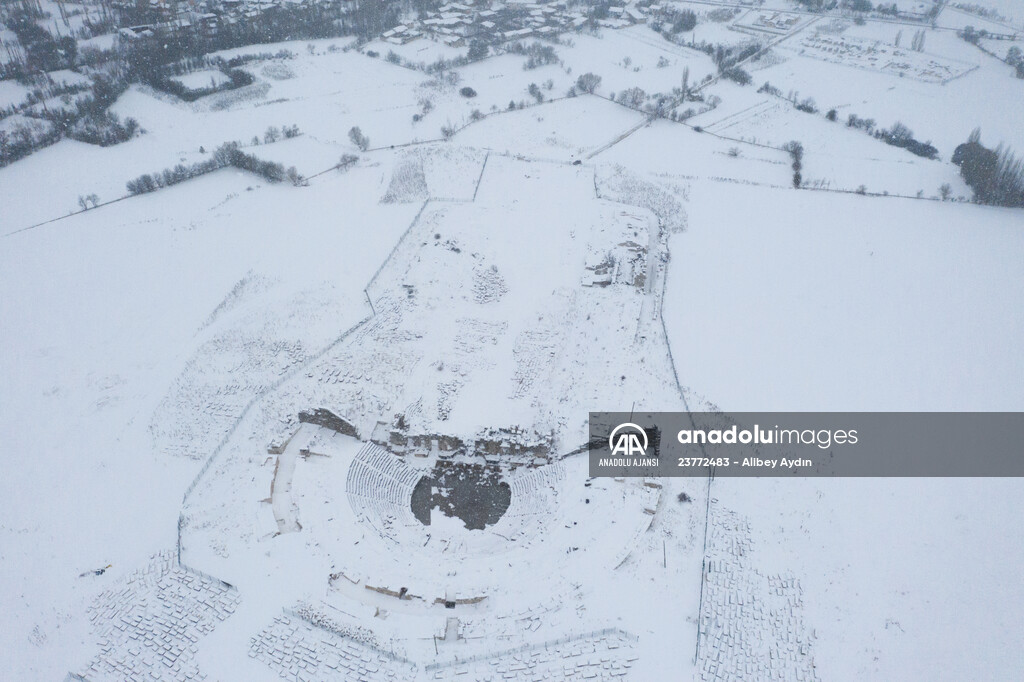 Aizanoi Antik Kenti beyaza büründü