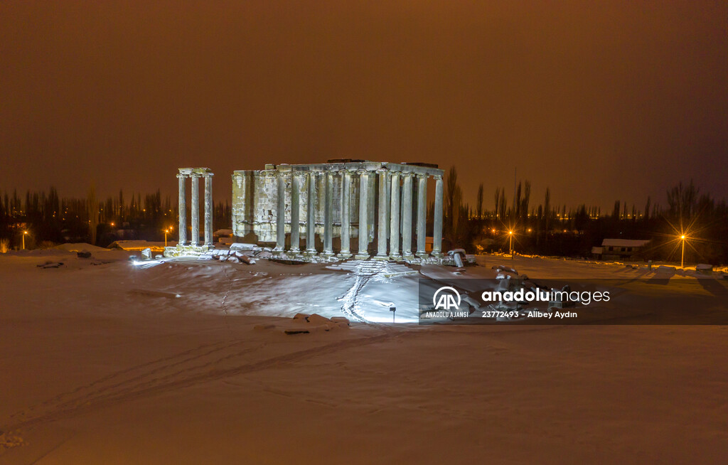 Aizanoi Antik Kenti beyaza büründü