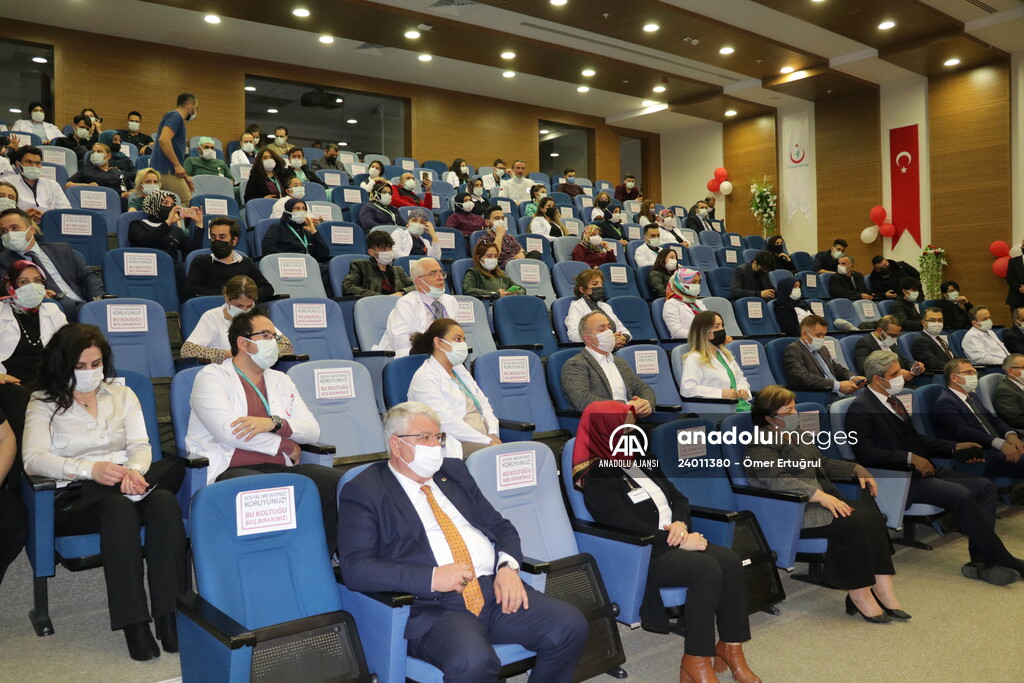 Yozgat'ta öğrencilerden sağlık çalışanlarına müzikli moral