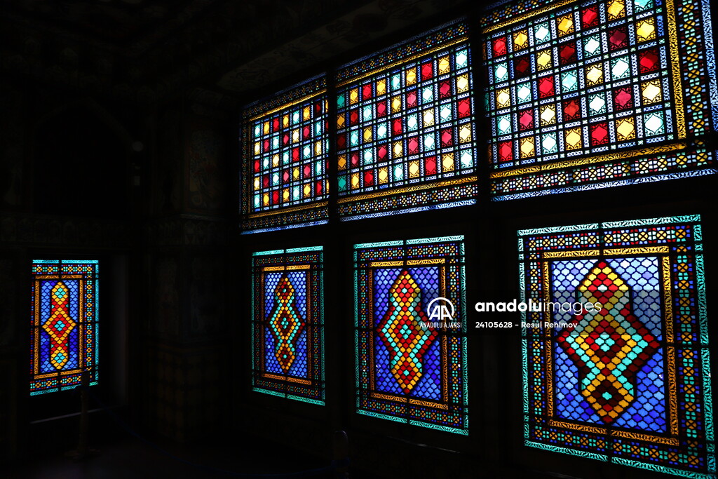 Azerbaycan'ın Dünya Kültür Mirası Listesi'ndeki Şeki Han Sarayı turist akınına uğruyor