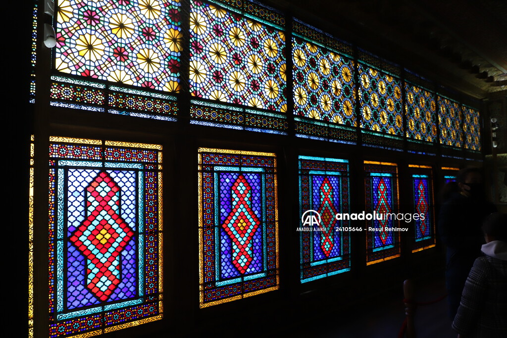 Azerbaycan'ın Dünya Kültür Mirası Listesi'ndeki Şeki Han Sarayı turist akınına uğruyor