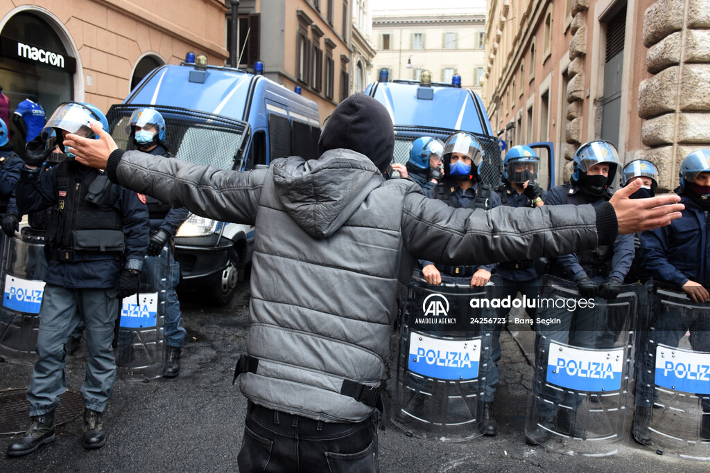 Draghi government protested in Italy over Covid-19 measures