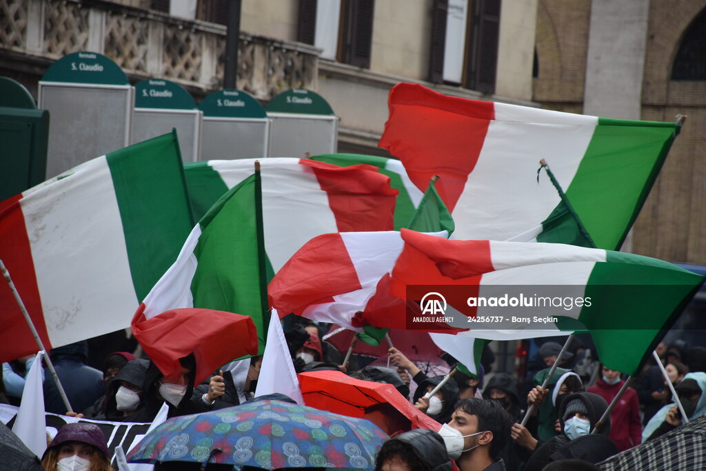 Draghi government protested in Italy over Covid-19 measures