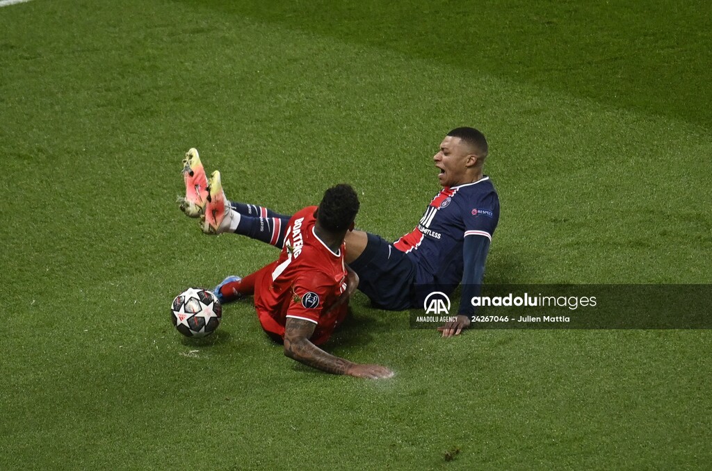 Paris Saint Germain v FC Bayern Munich - UEFA Champions League