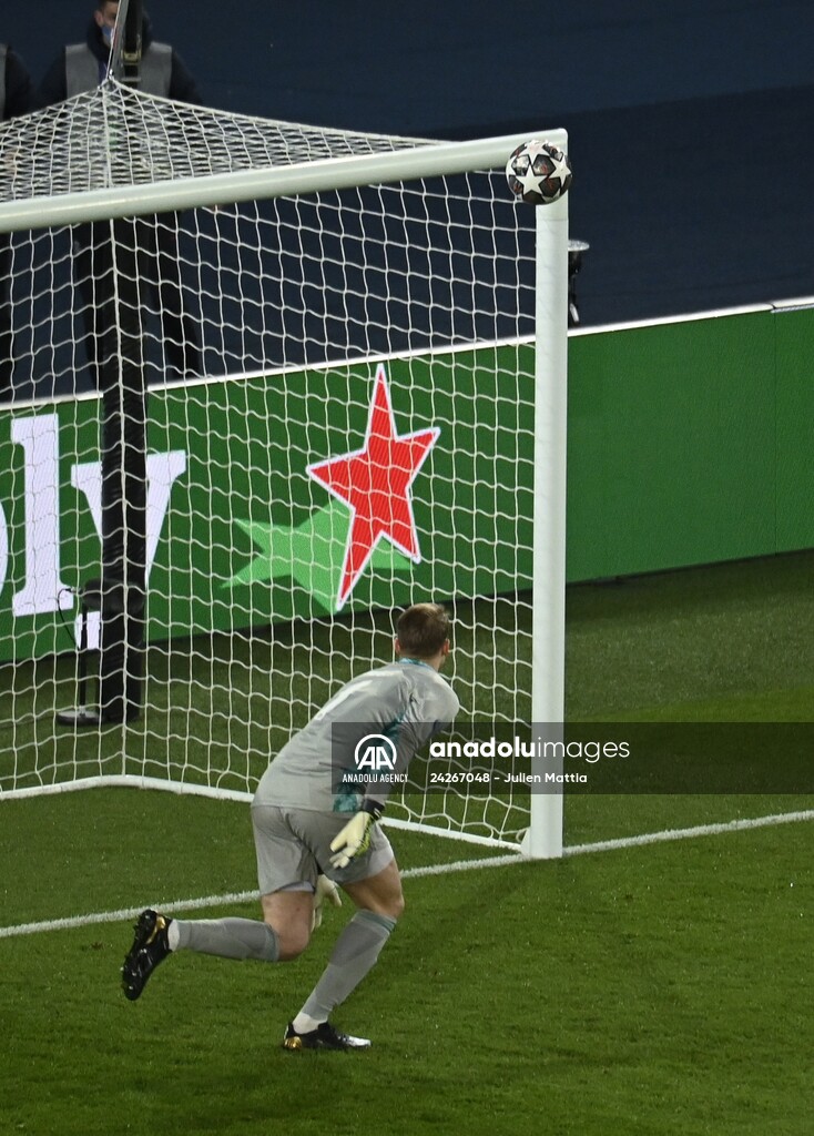 Paris Saint Germain v FC Bayern Munich - UEFA Champions League