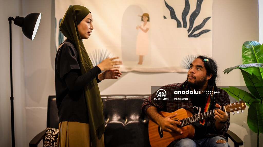 MRKH sendromlu Malezyalı müzisyen, kendisiyle aynı sendromu yaşayan kadınların sesini duyurmaya çalışıyor