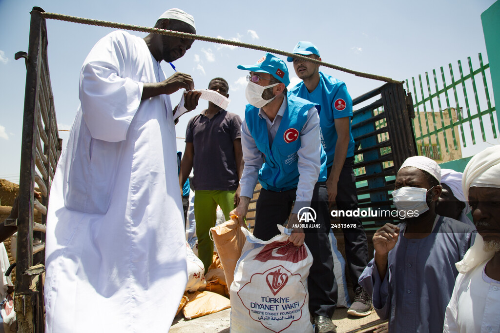 TDV'den Sudan'da ihtiyaç sahibi ailelere gıda yardımı