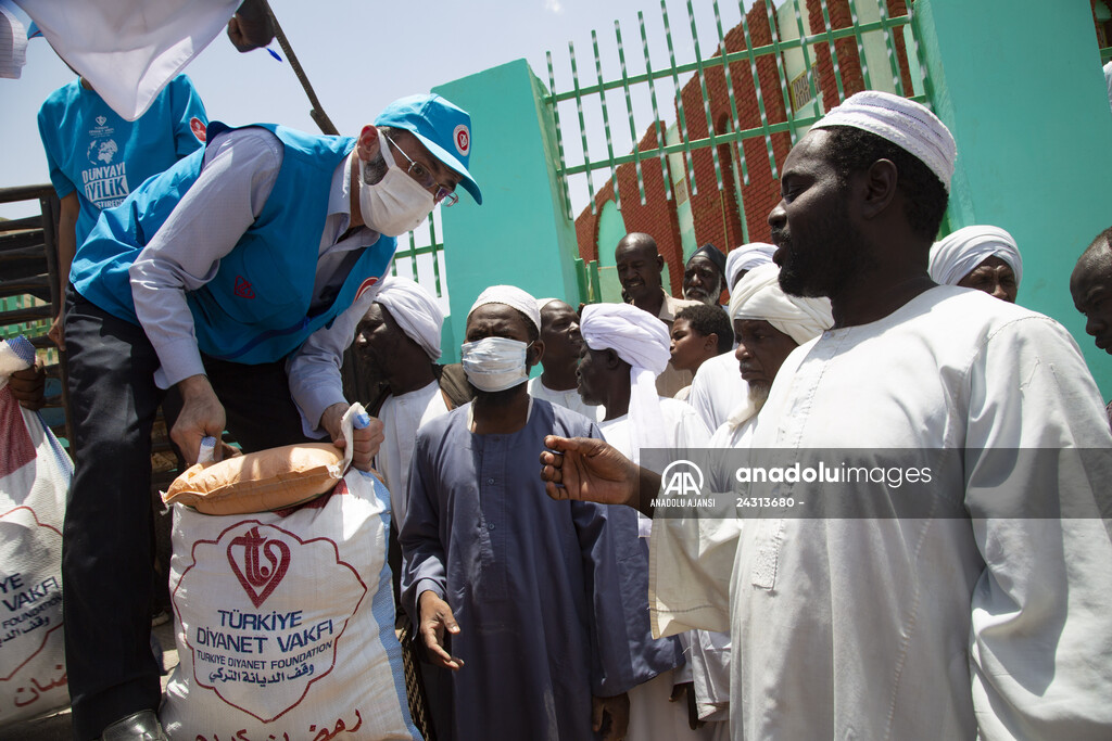 TDV'den Sudan'da ihtiyaç sahibi ailelere gıda yardımı