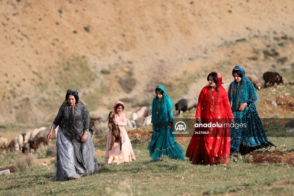 Traditional clothes of Qashqai women