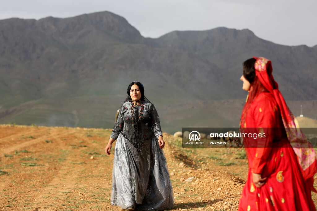 Traditional clothes of Qashqai women