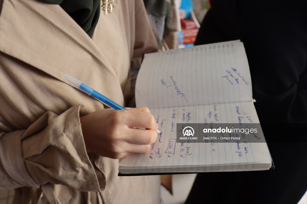 Adıyaman'da gönüllü kadınlar "zimem defteri" ile 500 bin liraya yakın borç kapattı