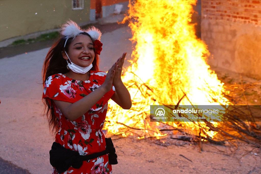 Romani people in Turkey celebrate Kakava
