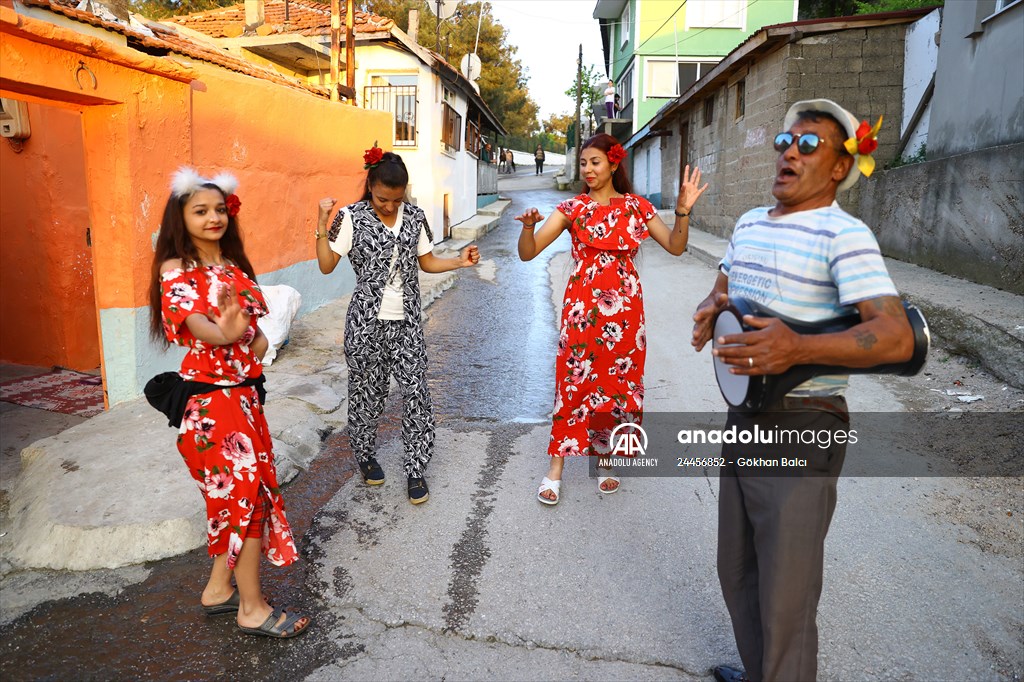 Romani people in Turkey celebrate Kakava