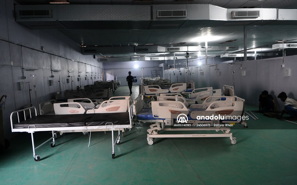 Oxygen tents established for COVID-19 patients in India