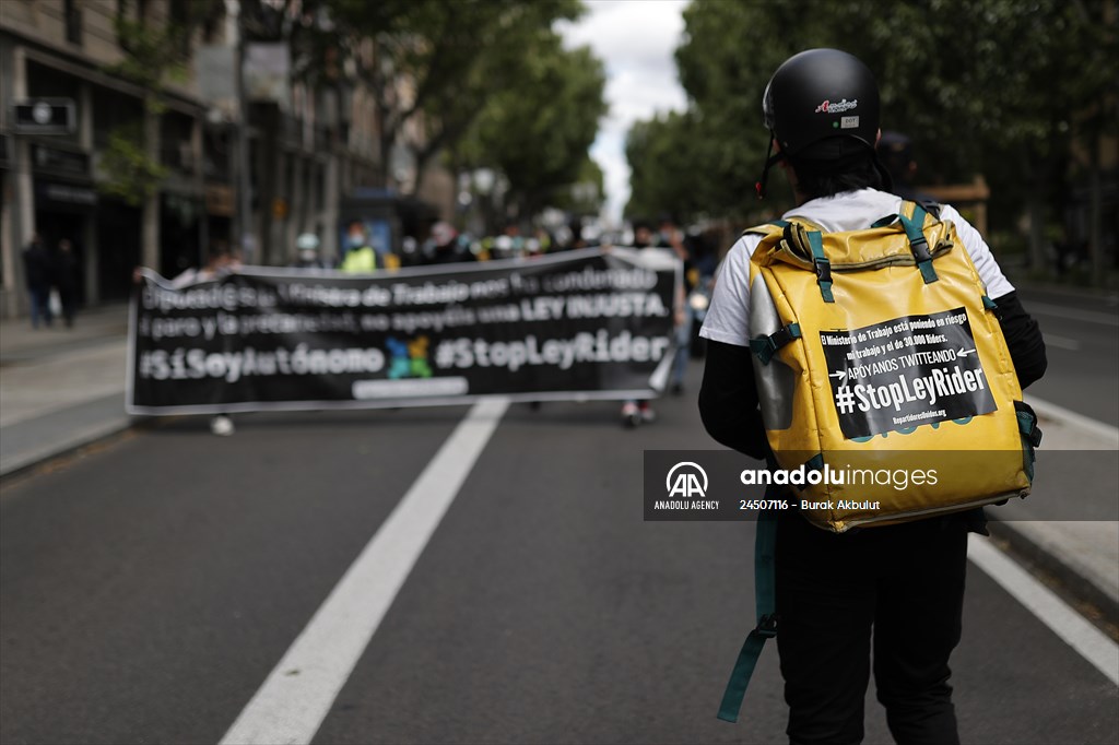 Riders protest against new law that regulates delivery riders