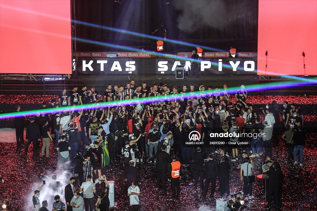 Besiktas celebrate the championship