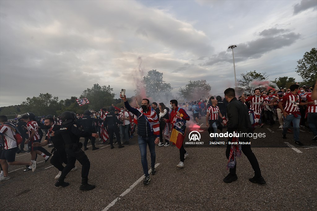 Atletico Madrid fans celebrate Spanish La Liga title