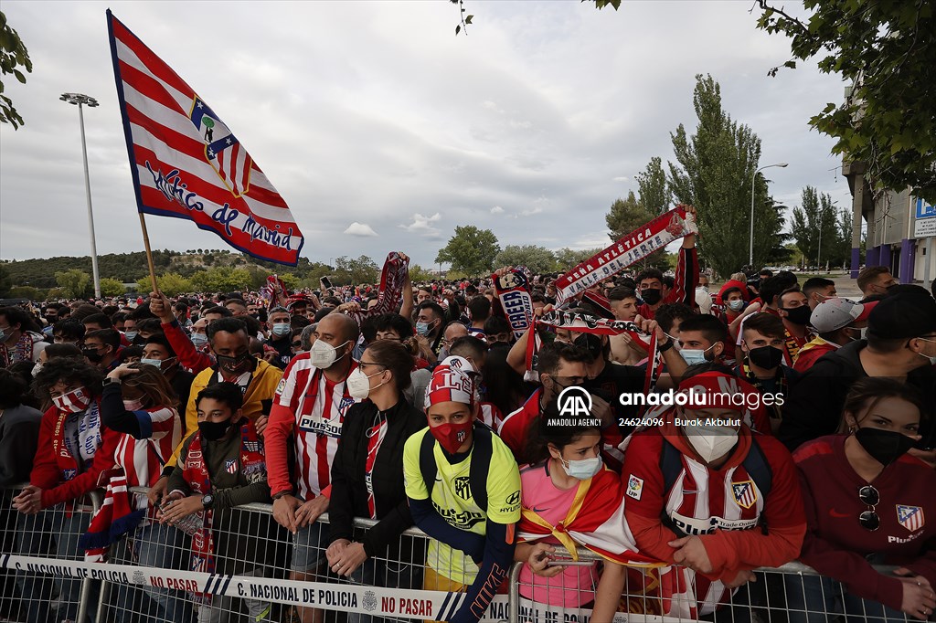 Atletico Madrid fans celebrate Spanish La Liga title