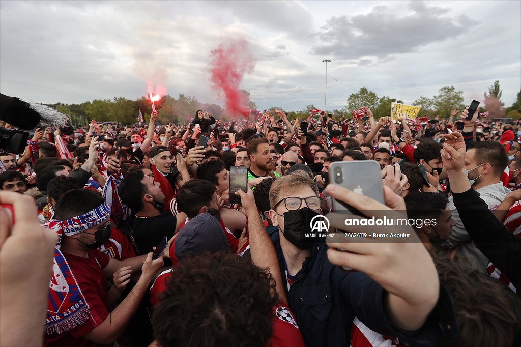 Atletico Madrid fans celebrate Spanish La Liga title
