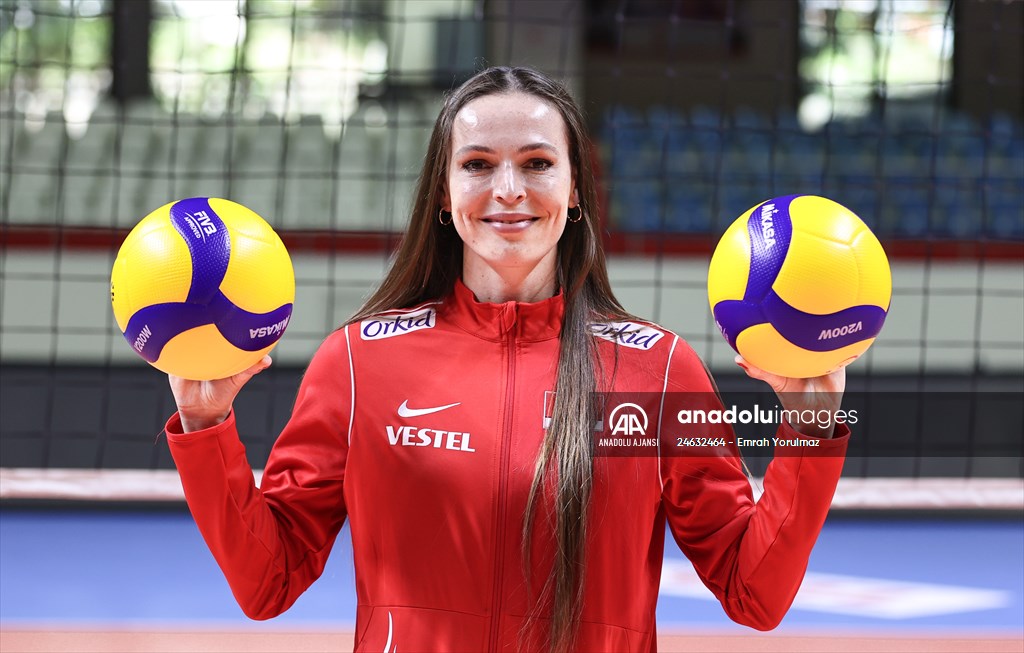 A Milli Kadın Voleybol Takımı'nın kaptanı Eda Erdem Dündar