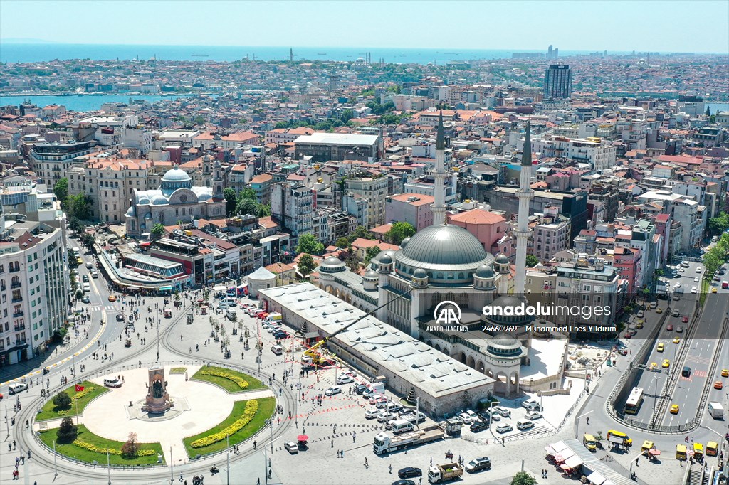 Mosque built in Istanbul's Taksim opens its doors for visitors on tomorrow