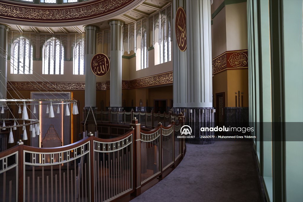 Mosque built in Istanbul's Taksim opens its doors for visitors on tomorrow