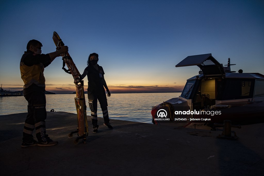 Adalardan ana karaya yaşam köprüsü: 112 deniz ambulansları