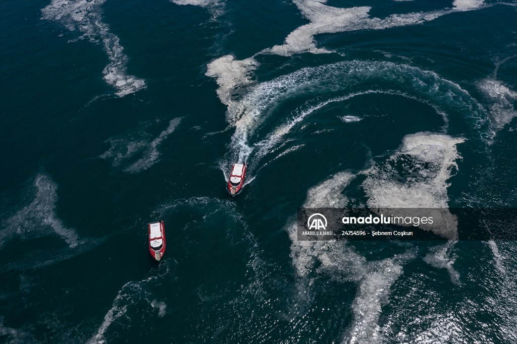 Adalardan ana karaya yaşam köprüsü: 112 deniz ambulansları