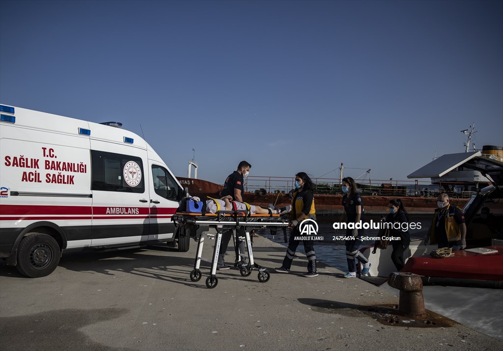 Adalardan ana karaya yaşam köprüsü: 112 deniz ambulansları