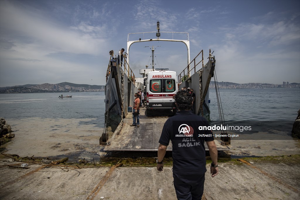 Adalardan ana karaya yaşam köprüsü: 112 deniz ambulansları