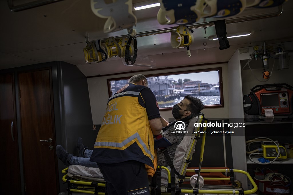 Adalardan ana karaya yaşam köprüsü: 112 deniz ambulansları