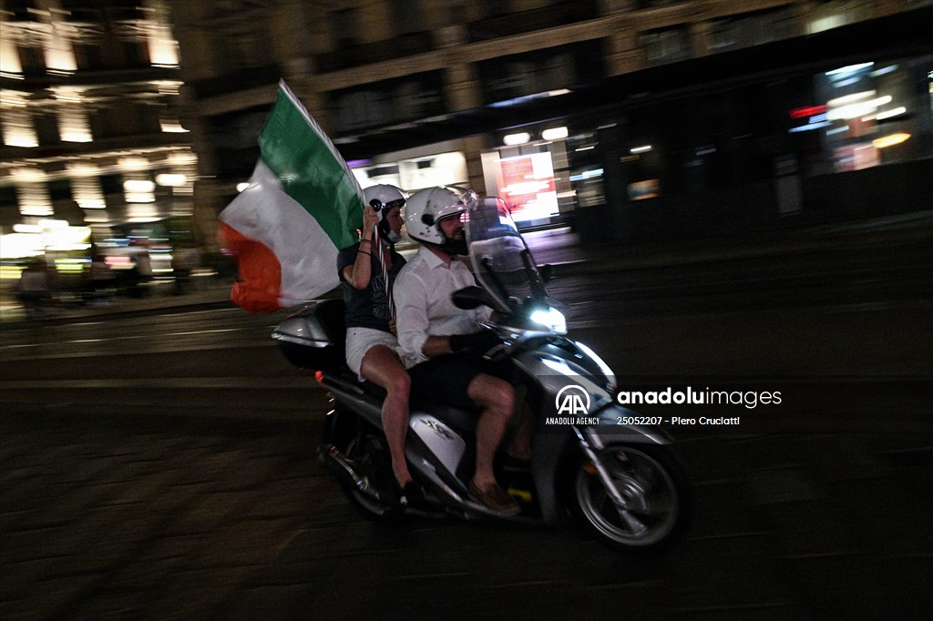 Italians celebrate the EURO 2020 trophy