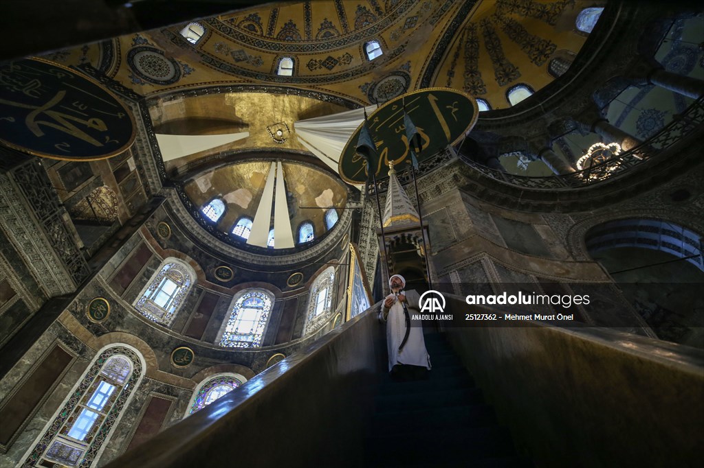 Ayasofya-i Kebir Cami-i Şerifi'nde ikinci kez Kurban Bayramı namazı eda edildi