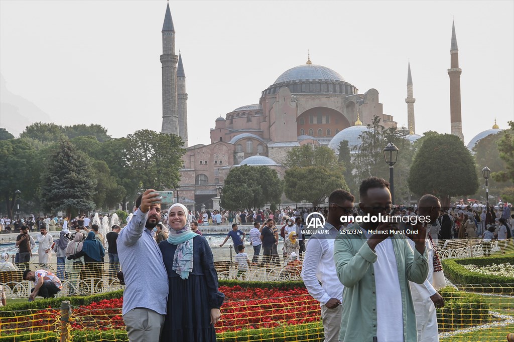 Ayasofya-i Kebir Cami-i Şerifi'nde ikinci kez Kurban Bayramı namazı eda edildi