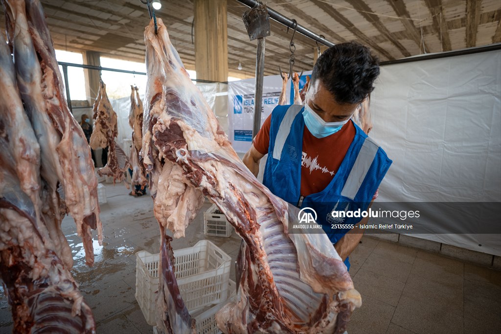 Islamic Relief Türkiye, Suriye'de 80 bin kişiye kurban eti ulaştırdı