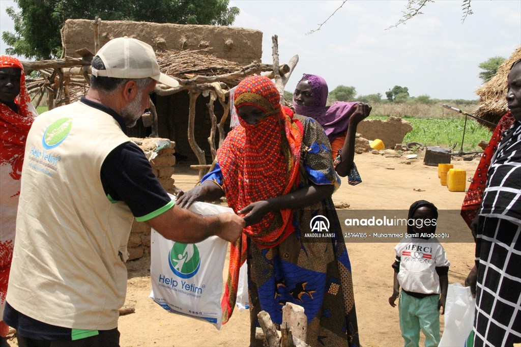 Hayırseverlerin bağışlarıyla Çad'daki ihtiyaç sahiplerine kurban yardımı yapıldı