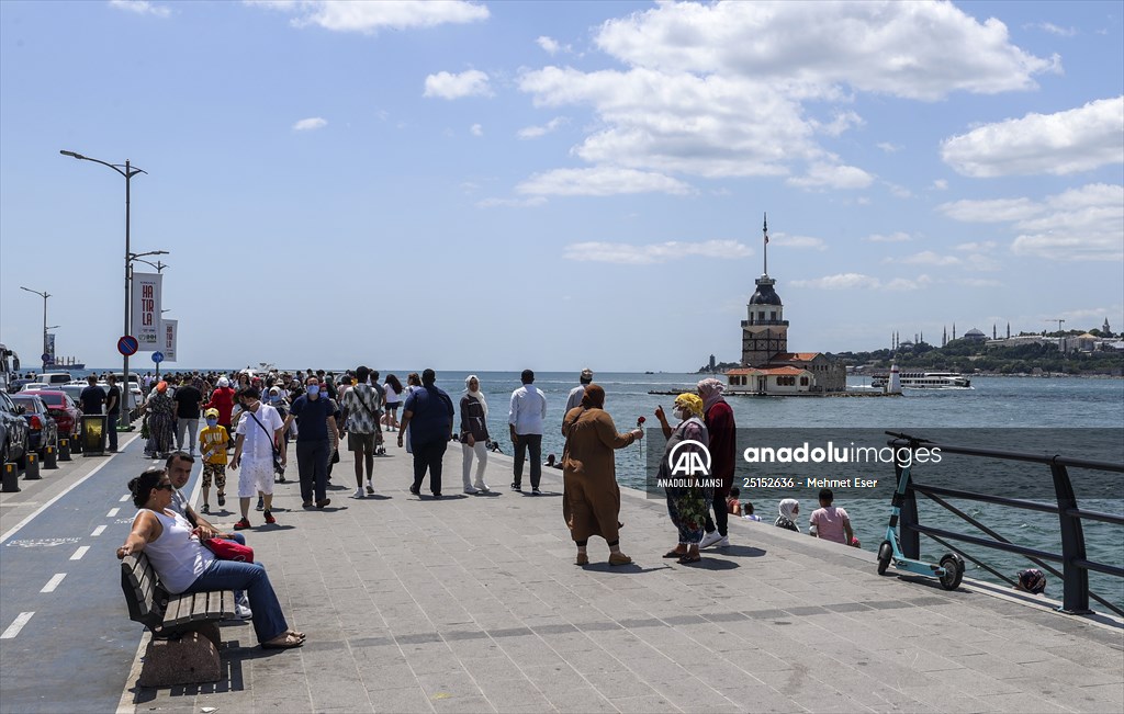 İstanbullular, bayramın son gününde de sahil, park ve bahçelerde vakit geçirdi