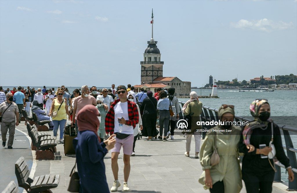İstanbullular, bayramın son gününde de sahil, park ve bahçelerde vakit geçirdi