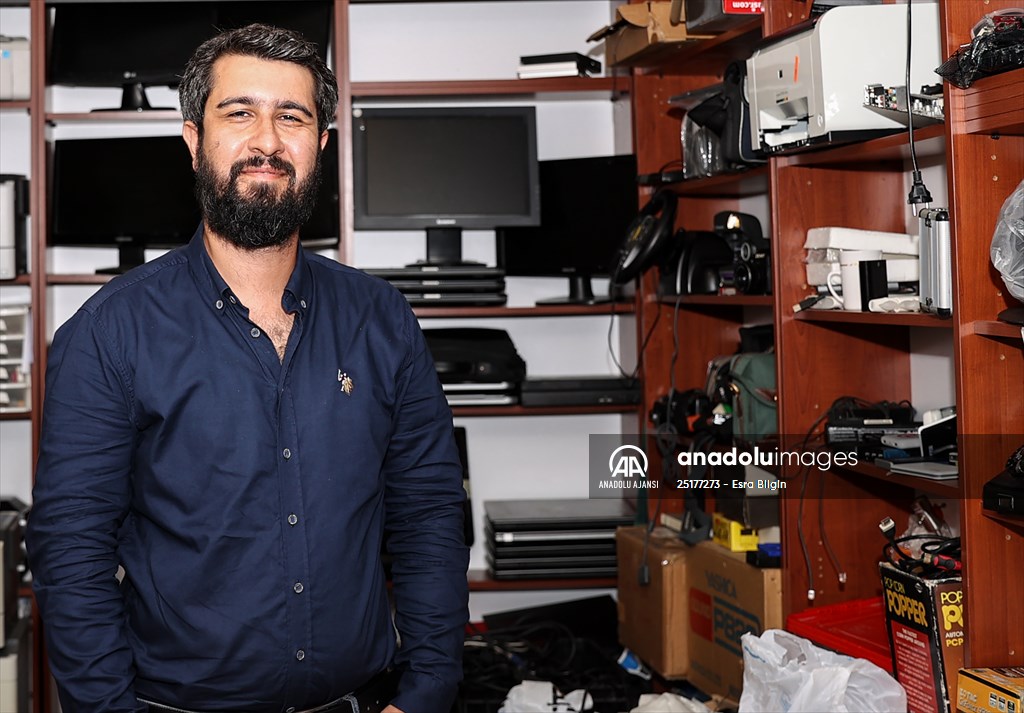 Eski elektronik eşyalar köy okullarına bilgisayar oluyor