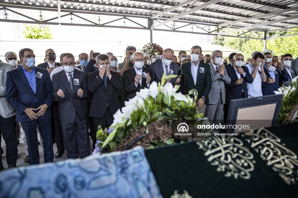Eski Dışişleri Bakanı Turan Güneş'in eşi Nermin Güneş'in cenazesi toprağa verildi