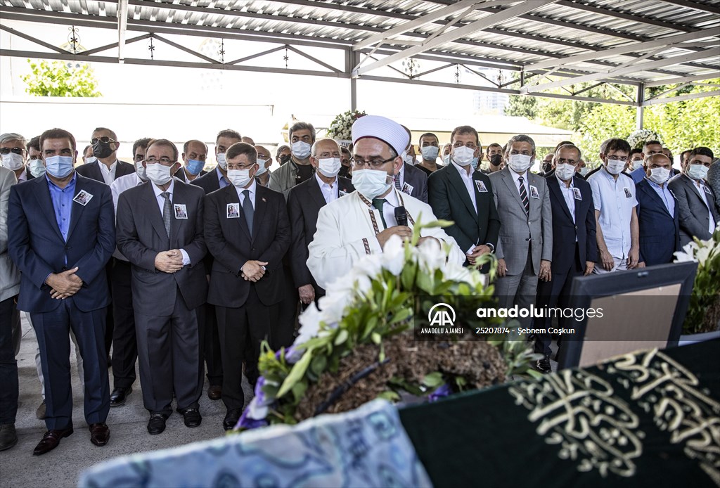 Eski Dışişleri Bakanı Turan Güneş'in eşi Nermin Güneş'in cenazesi toprağa verildi