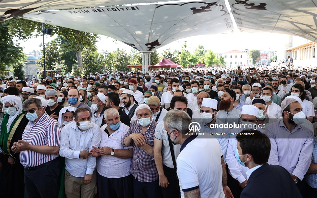 Nimetullah hoca son yolculuğuna uğurlandı