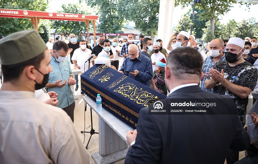 Nimetullah hoca son yolculuğuna uğurlandı