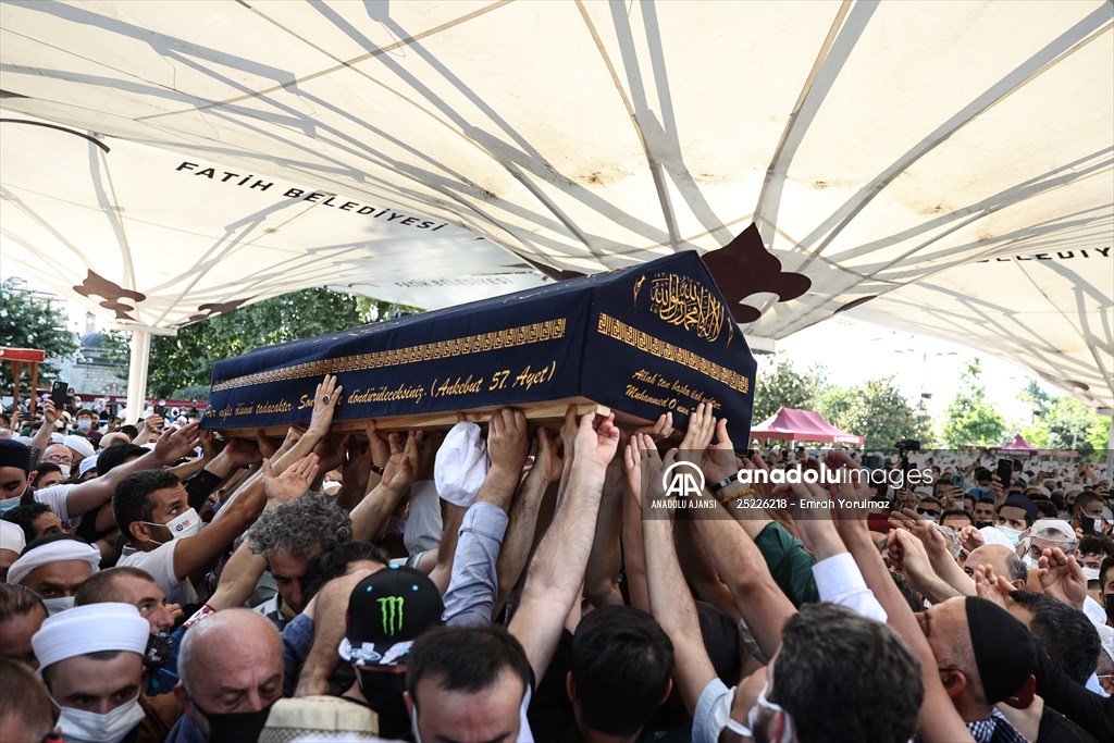 Nimetullah hoca son yolculuğuna uğurlandı