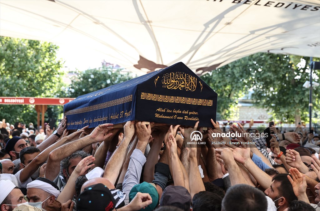 Nimetullah hoca son yolculuğuna uğurlandı